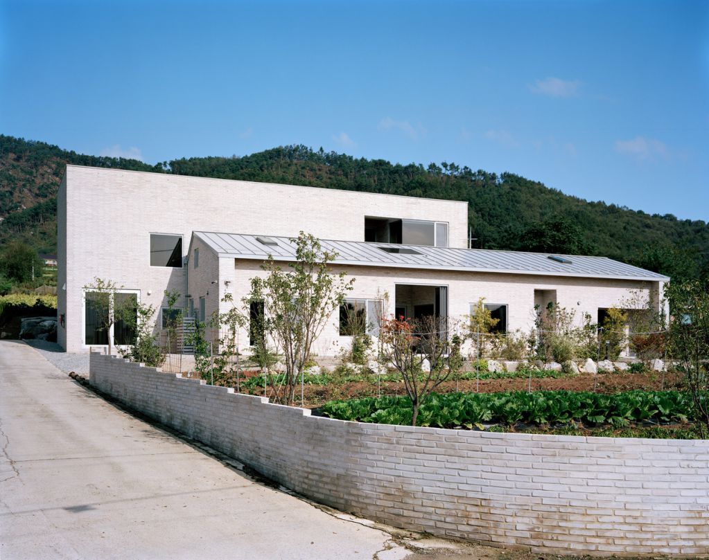 House Jipyeong là một dự án tiêu biểu của IWMW